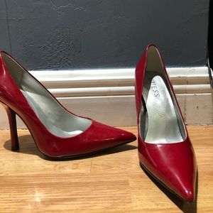 Red guess pumps (never worn)